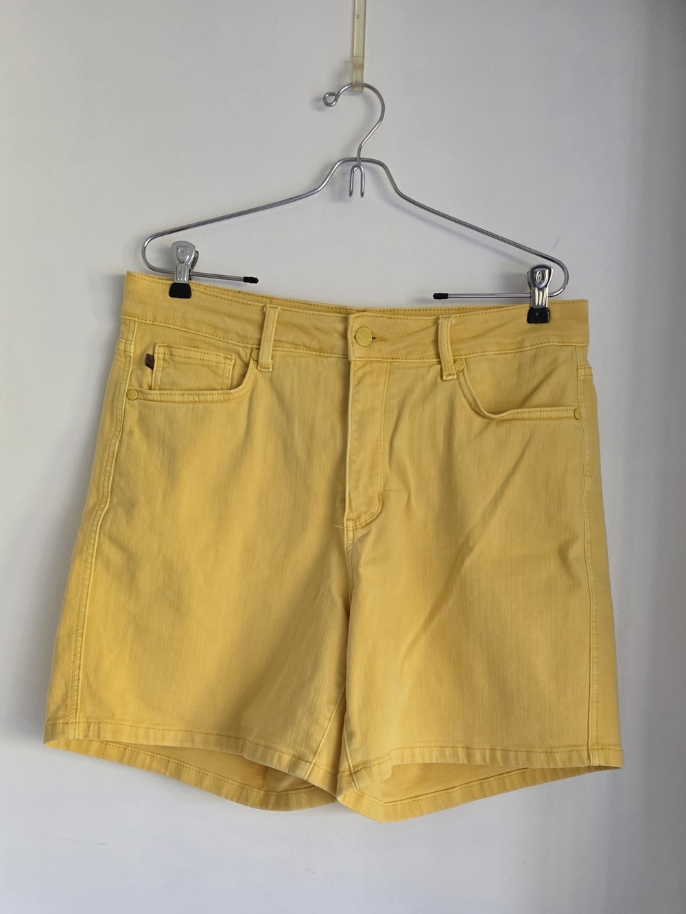 Judy Blue Sunny Yellow Denim Shorts 1xl